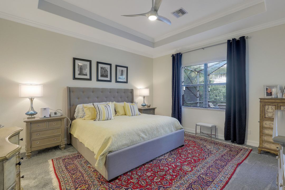 9336 Vercelli Ct, Naples, FL 34113