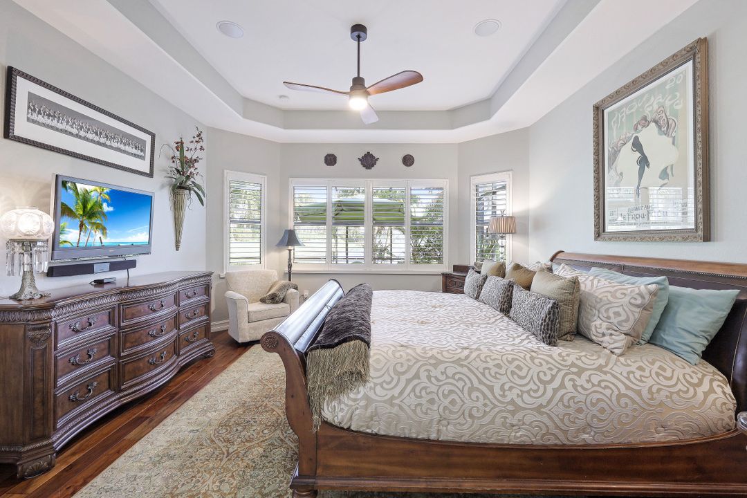 6287 Serano Way, Naples, FL 34113