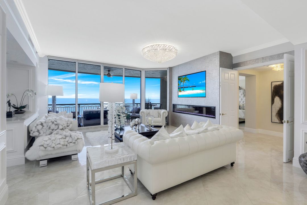 940 Cape Marco Dr #1904, Marco Island, FL 34145