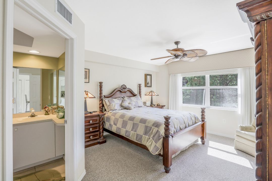 15415 Cedarwood Ln #204, Naples, FL 34110