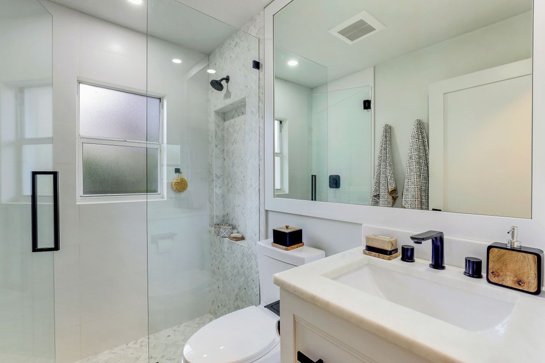 5754 Lancewood Way, Naples, FL 34116