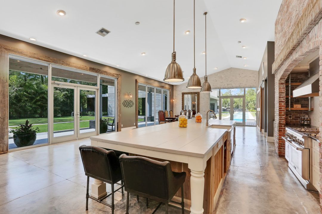 4441 5th Ave NW, Naples, FL 34119