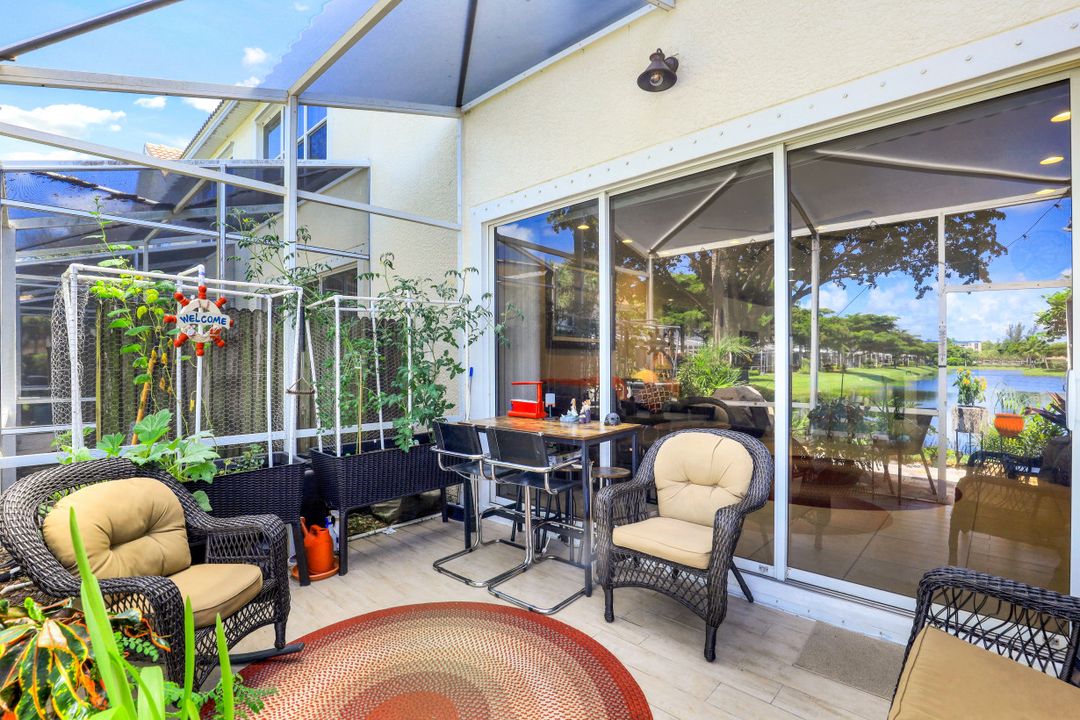 8381 Village Edge Cir  #4, Fort Myers, FL 33919