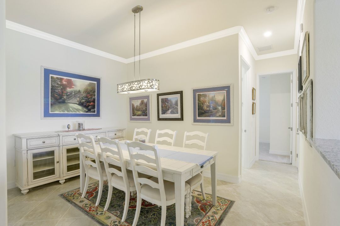 2067 Antigua Ln, Naples, FL 34120