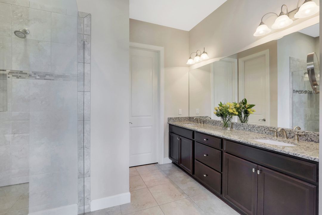 9123 Trivoli Ter, Naples, FL 34119