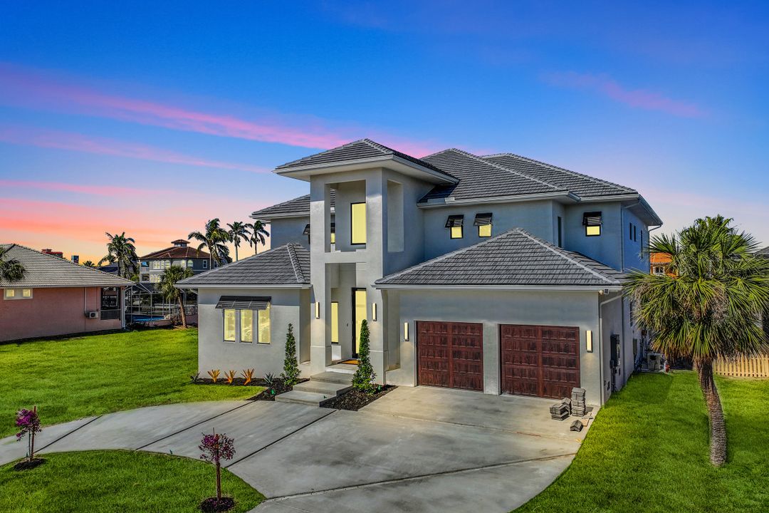 469 Germain Ave, Naples, FL 34108