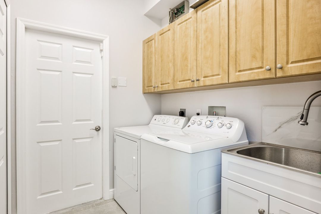 2921 SW 16th Pl, Cape Coral, FL 33914