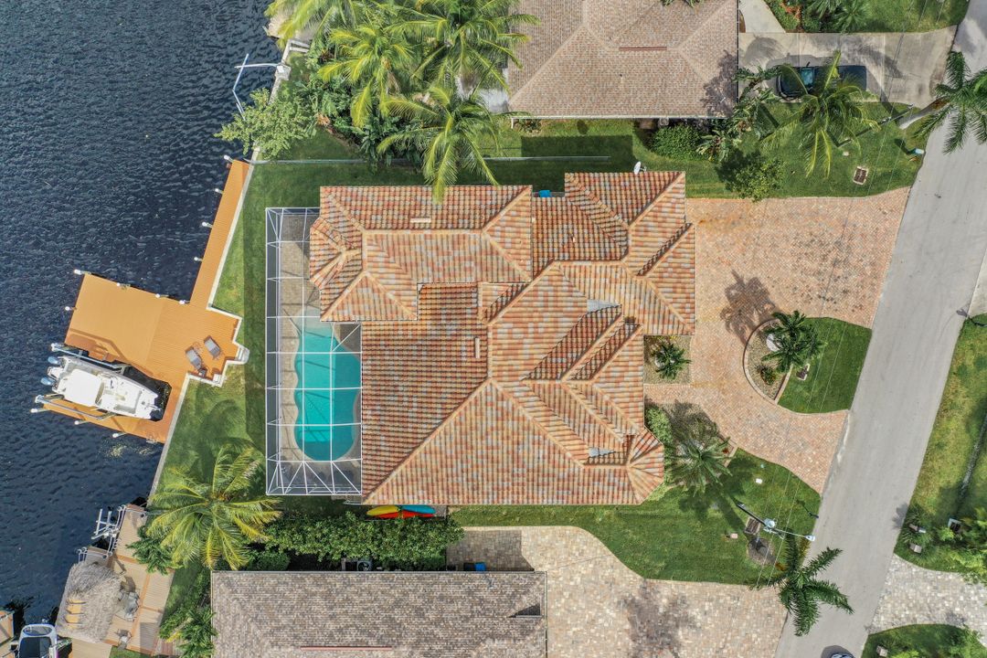 719 Coral Dr, Cape Coral, FL 33904