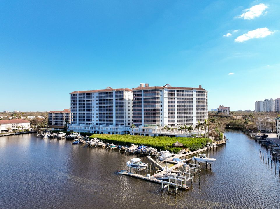 400 Flagship Dr, Naples, FL 34108