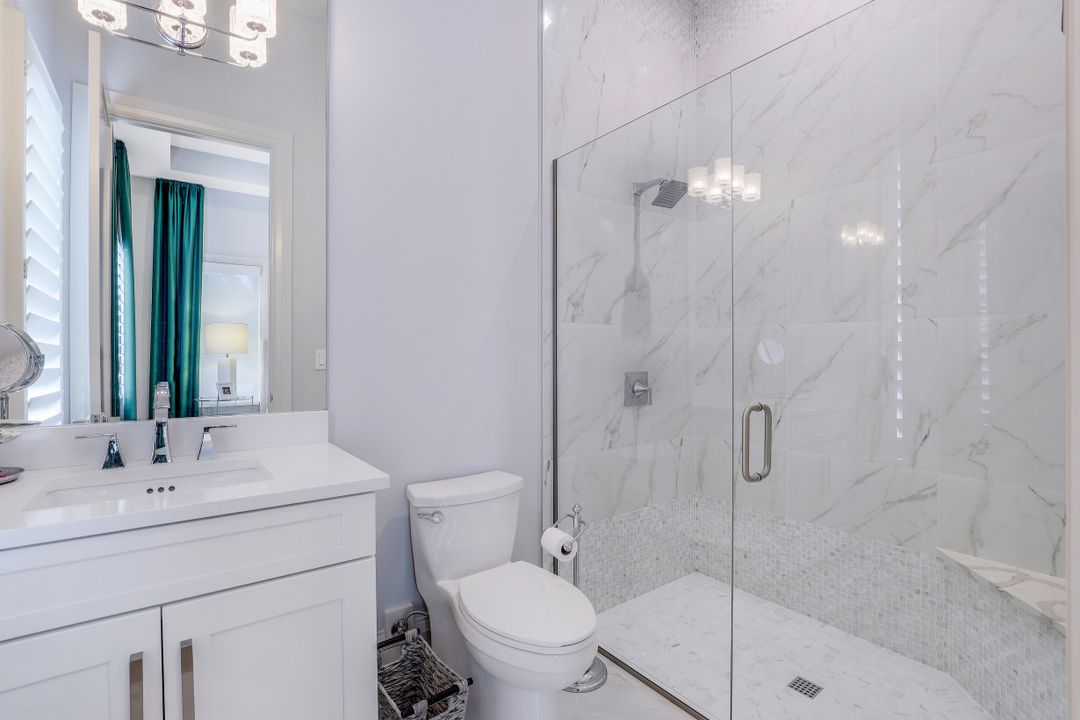 16373 Corsica Way, Naples, FL 34110