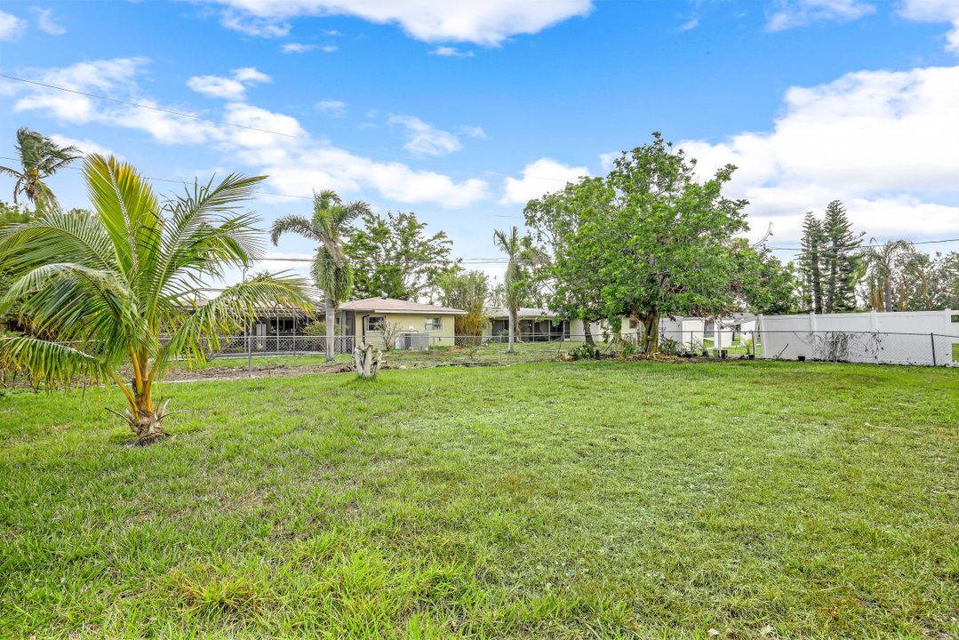 122 SW 59th St, Cape Coral, FL 33914