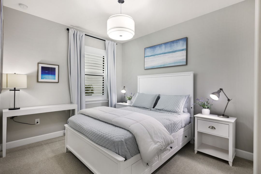 17624 Kinzie Ln, Estero, FL 33928