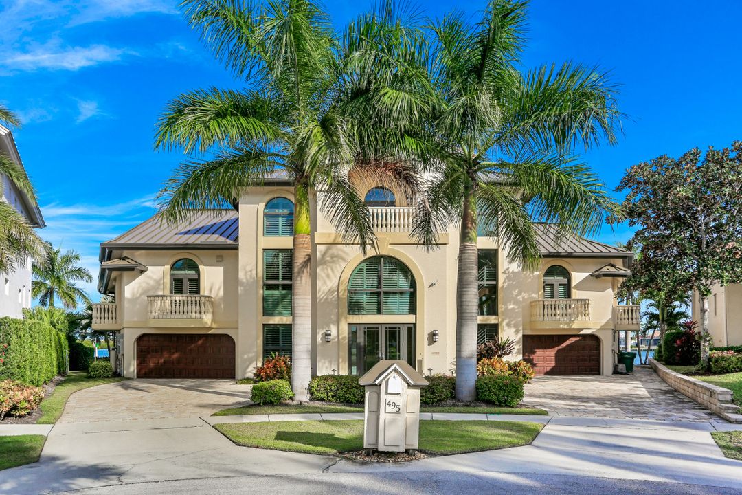495 Thorpe Ct, Marco Island, FL 34145