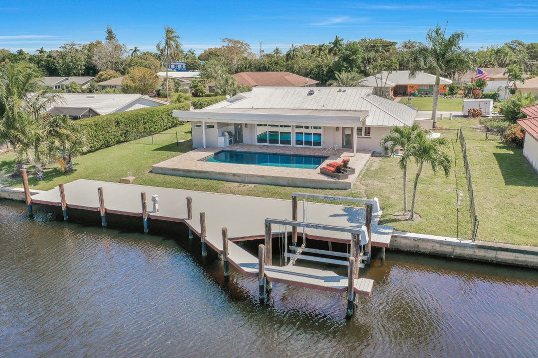 6572 E Town and River Rd, Fort Myers, FL 33919