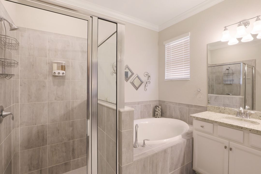 19813 Bittersweet Ln, Estero, FL 33928