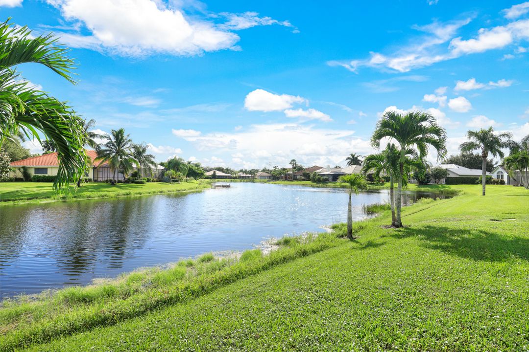 11102 Phoenix Way, Naples, FL 34119