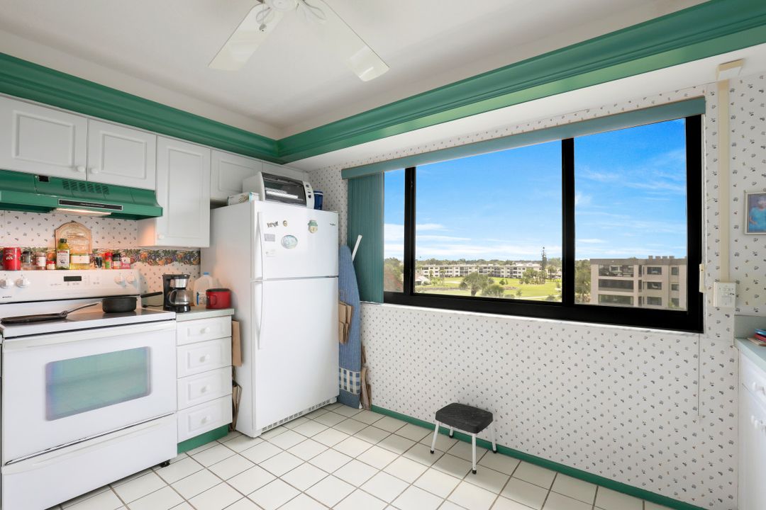 7406 Lake Breeze Dr APT 519, Fort Myers, FL 33907