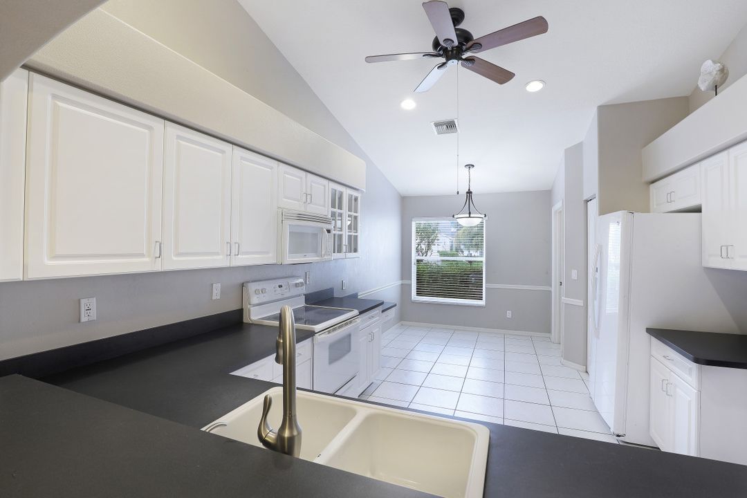 8435 Ibis Cove Cir, Naples, FL 34119