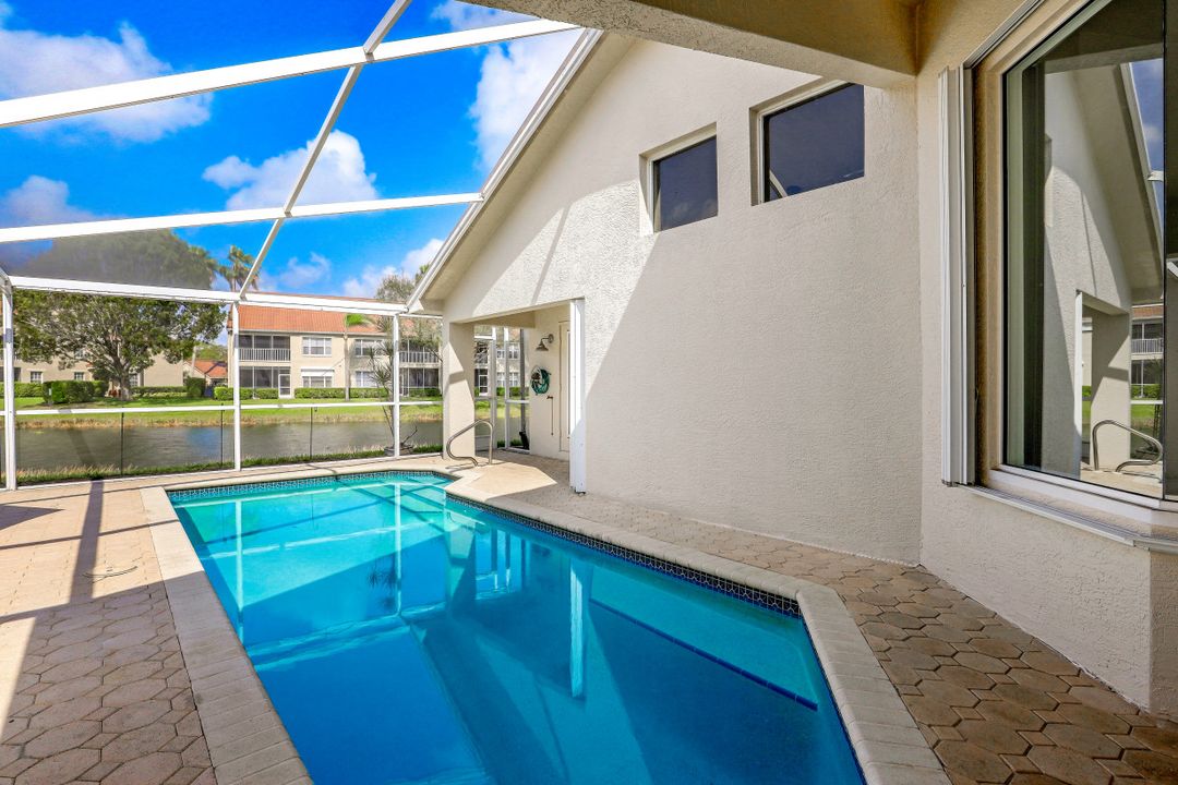 14832 Paradigm Ct, Fort Myers, FL 33919