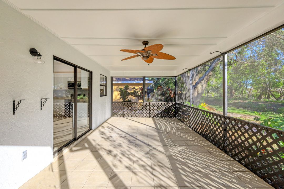 3658 Kent Dr, Naples, FL 34112