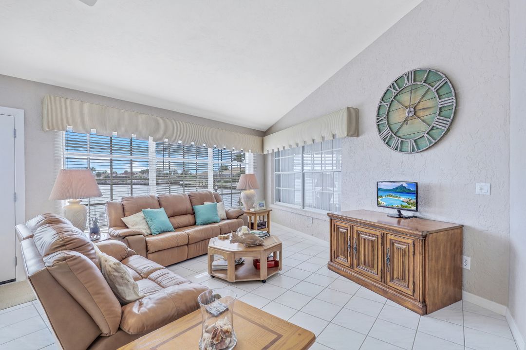 358 Wales Ct, Marco Island, FL 34145