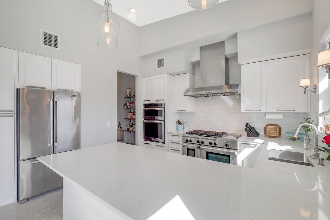 255 Columbus Way, Marco Island, FL 34145