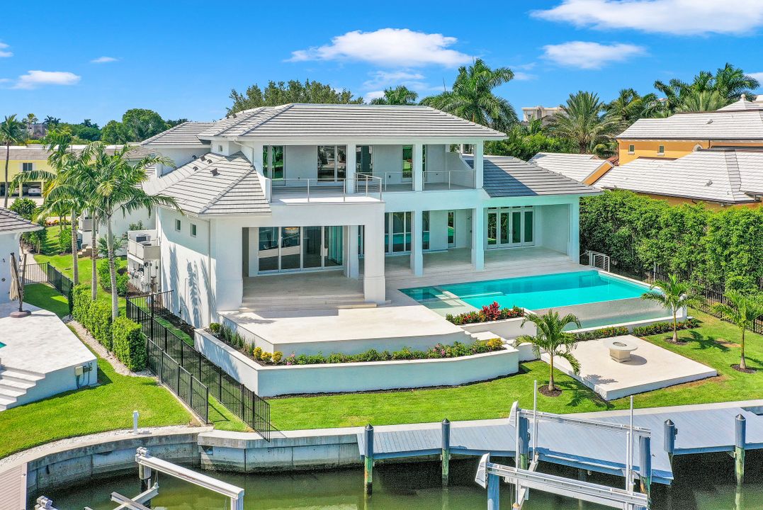 313 Turtle Hatch Rd, Naples, FL 34103