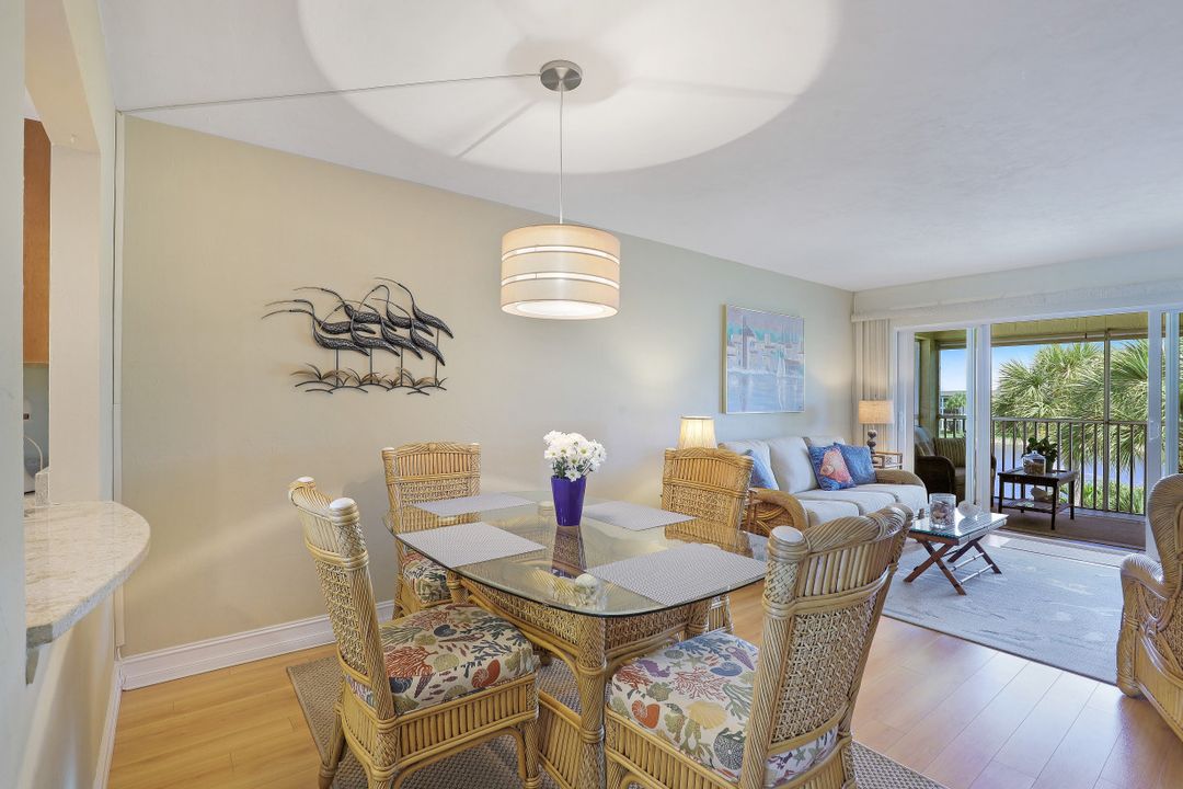 1004 Manatee Rd #H301, Naples, FL 34114