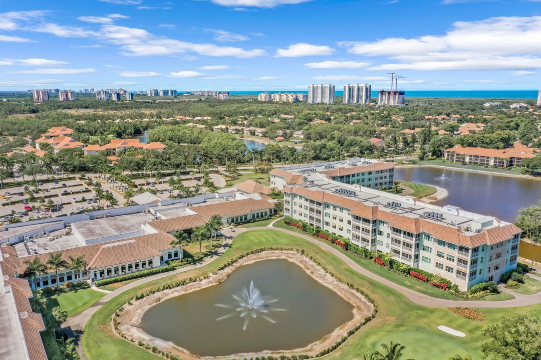 544 Retreat Dr #201, Naples, FL 34110