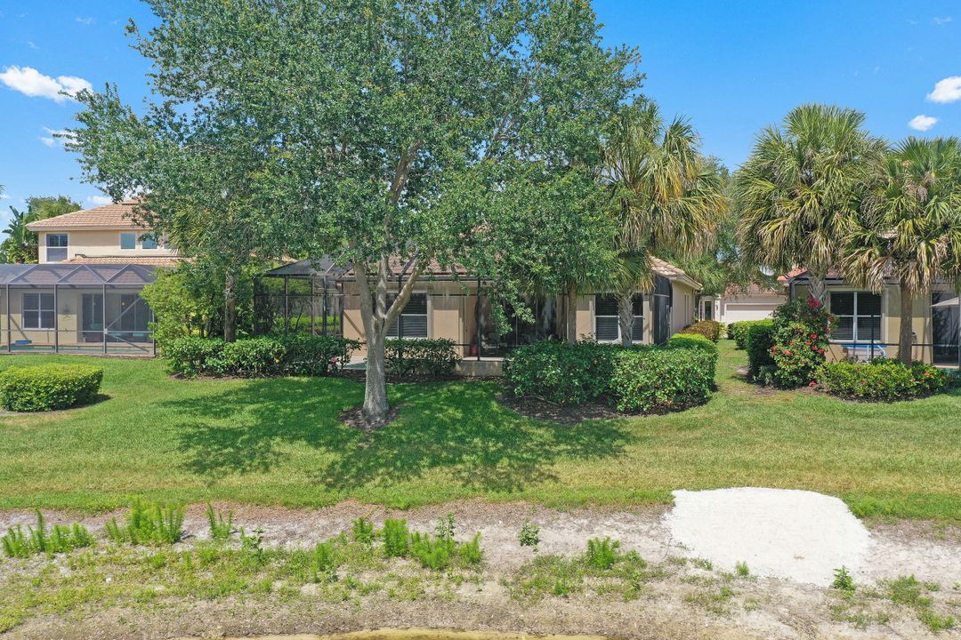 10354 Flat Stone Loop, Bonita Springs, FL 34135