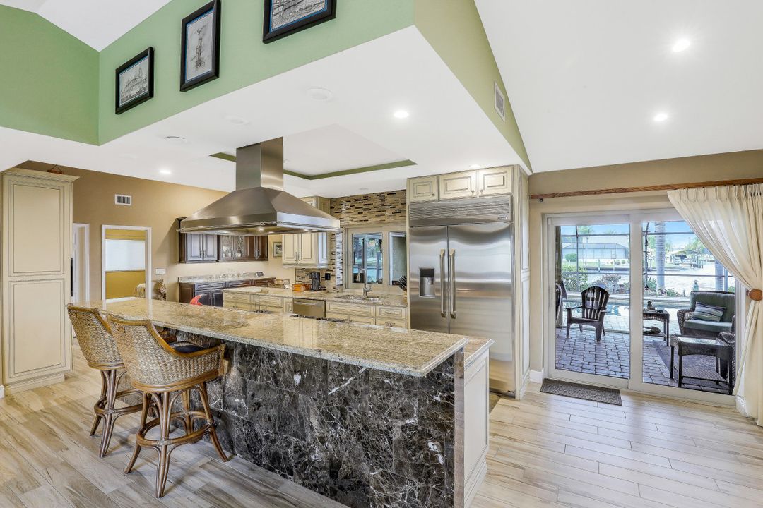 2811 SE 19th Pl, Cape Coral, FL 33904