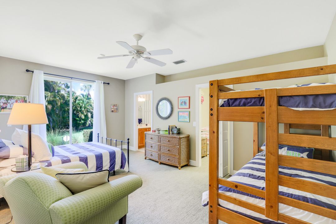 2229 Goshawk Ct, Naples, FL 34105