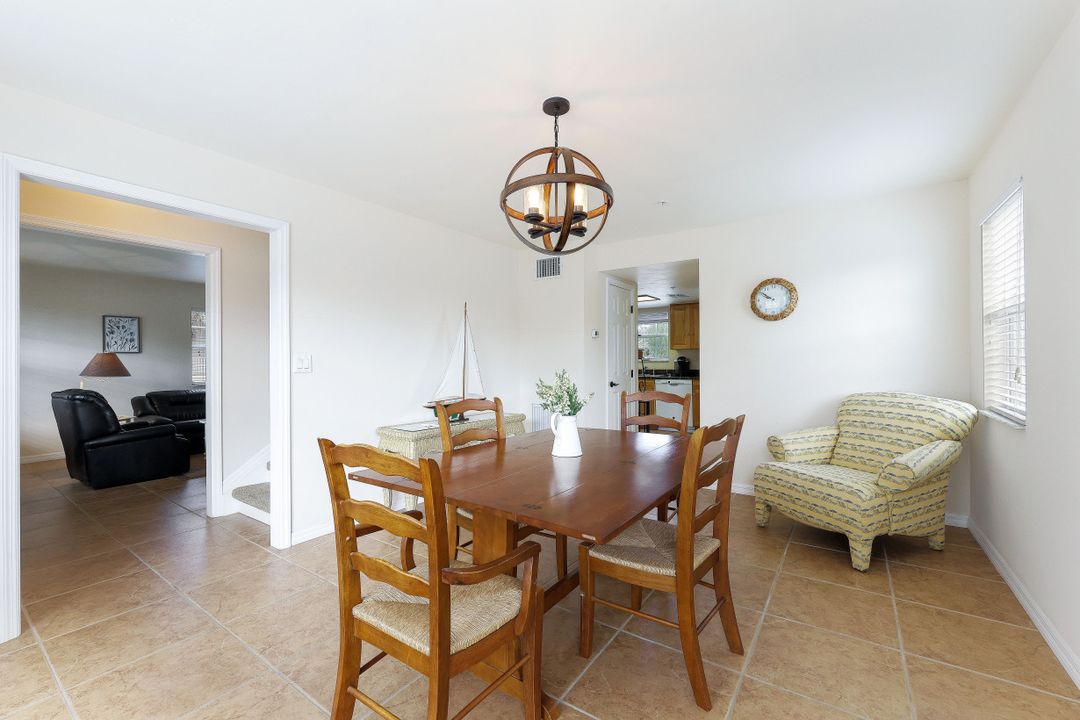4733 Spring Creek Dr, Bonita Springs, FL 34134