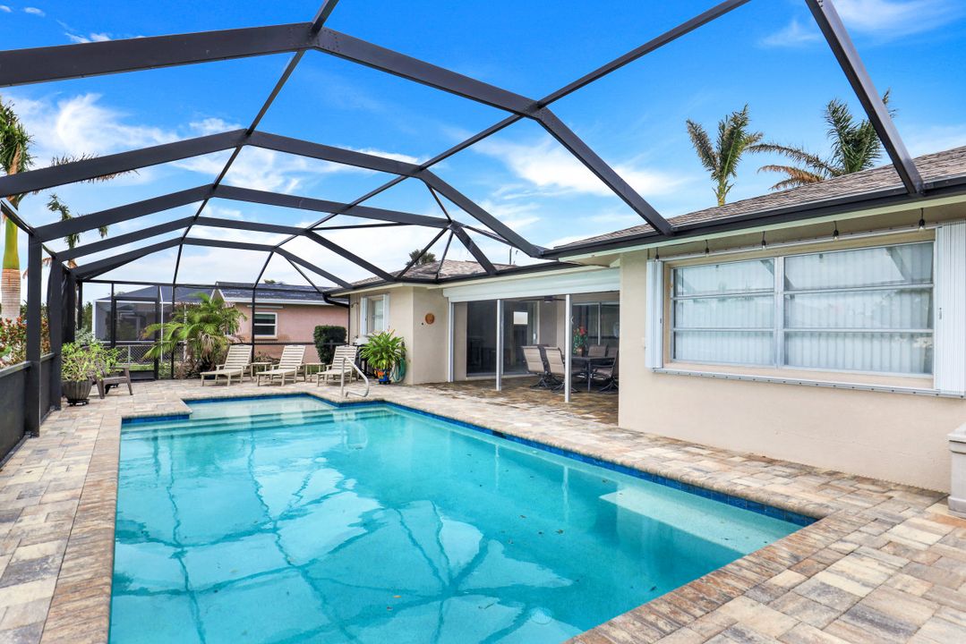 5328 Delano Ct, Cape Coral, FL 33904