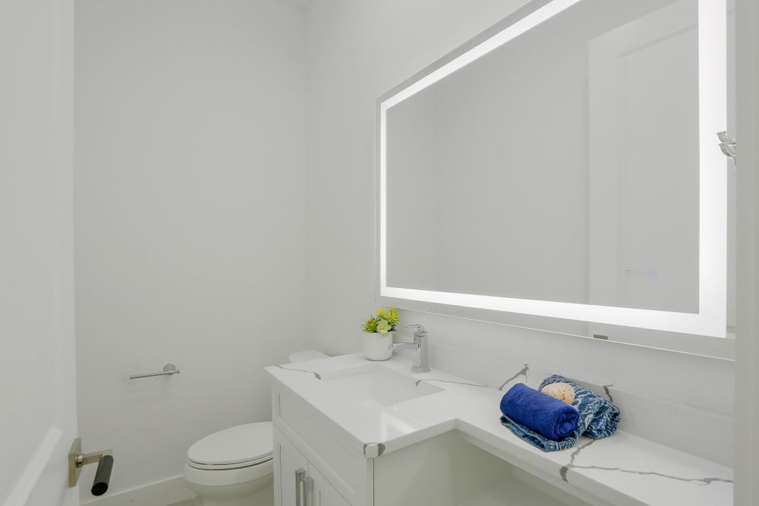 5305 Bayshore Ave, Cape Coral, FL 33904