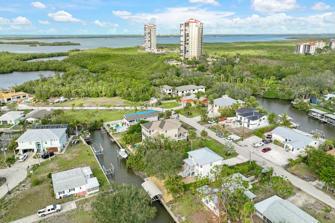 4733 Spring Creek Dr, Bonita Springs, FL 34134