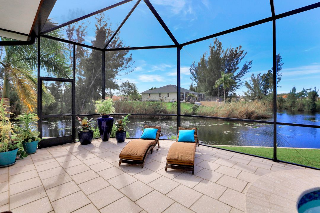 2204 SW 5th Ave, Cape Coral, FL 33991