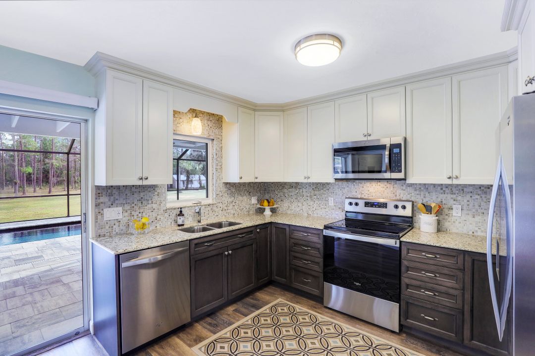 1960 16th St NE, Naples, FL 34120