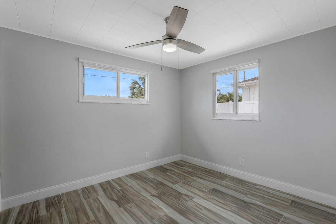 549 94th Ave N, Naples, FL 34108