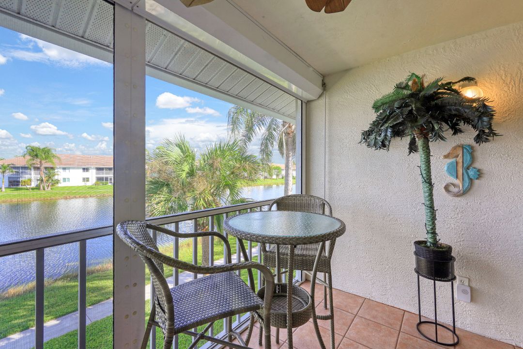 452 Belina Dr #1302, Naples, FL 34104