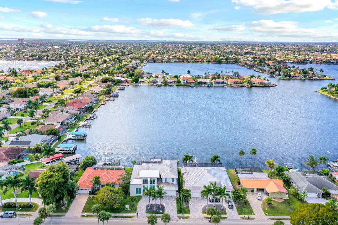 5020 Pelican Blvd, Cape Coral, FL 33914