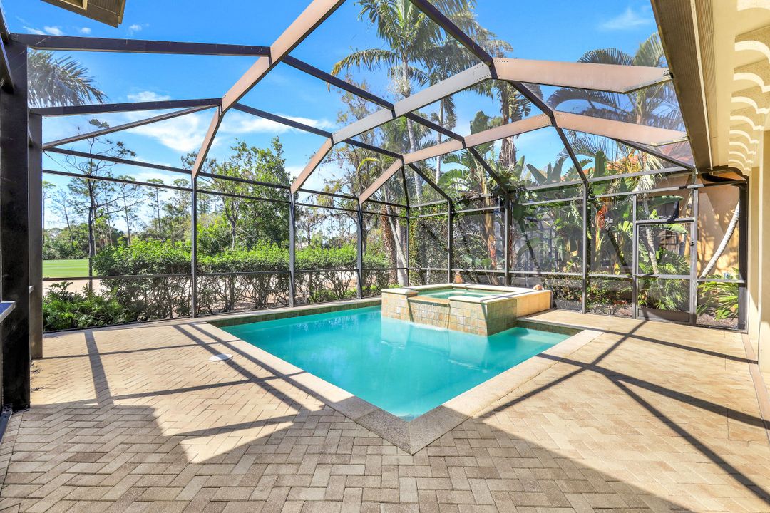 2919 Tiburon Blvd E, Naples, FL 34109