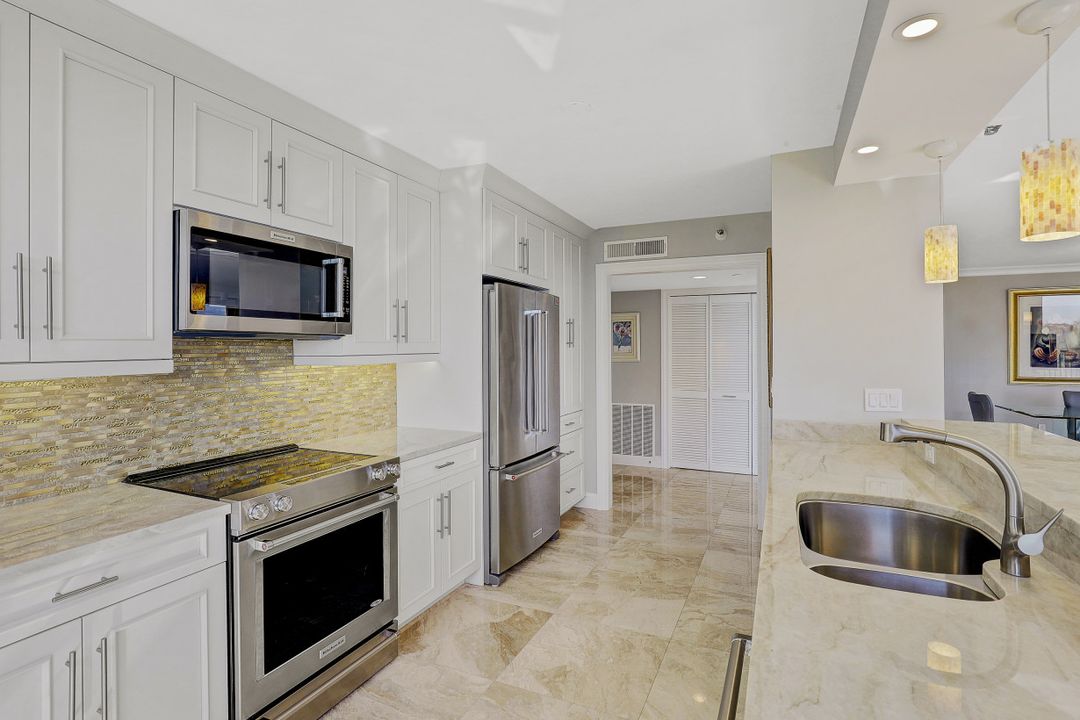 6000 Pelican Bay Blvd #801, Naples, FL 34108