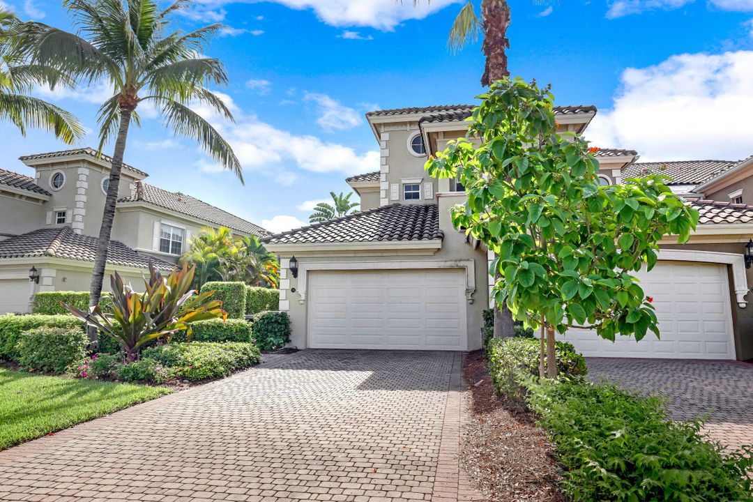 9224 Campanile Cir #101, Naples, FL 34114