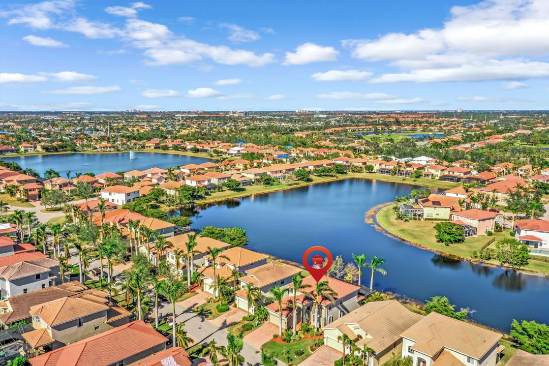 8609 Sumner Ave, Fort Myers, FL 33908