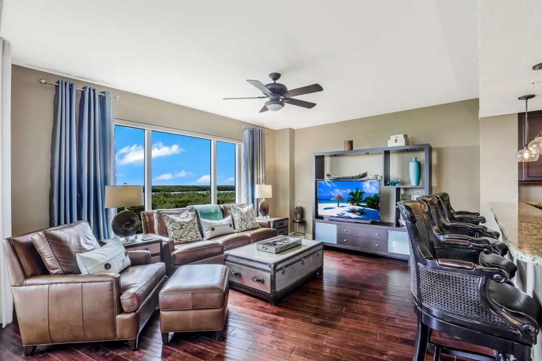 1050 Borghese Ln #303, Naples, FL 34114