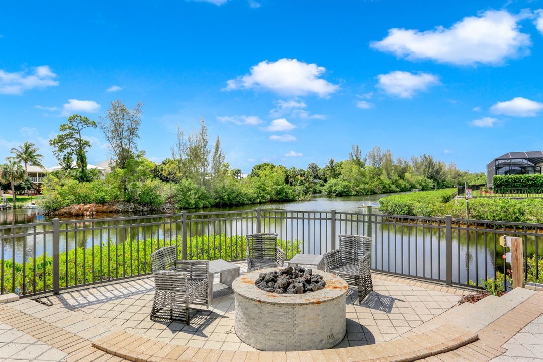 17212 Hidden Estates Cir, Fort Myers, FL 33908