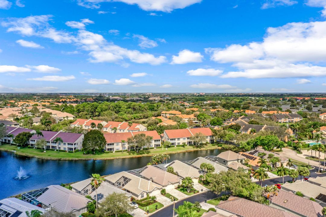 14832 Paradigm Ct, Fort Myers, FL 33919