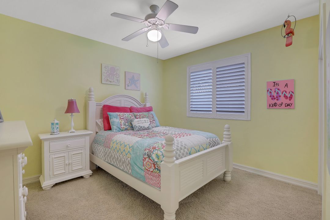 1900 Lagoon Ln, Cape Coral, FL 33914