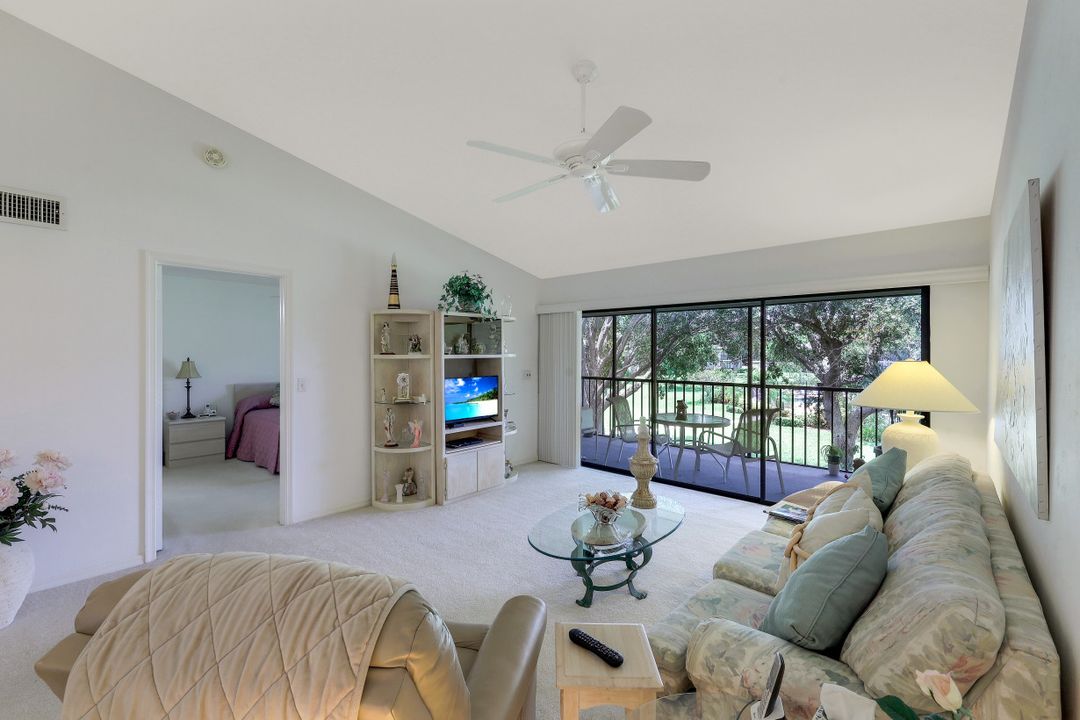 1208 Commonwealth Cir #J-202, Naples, FL 34116